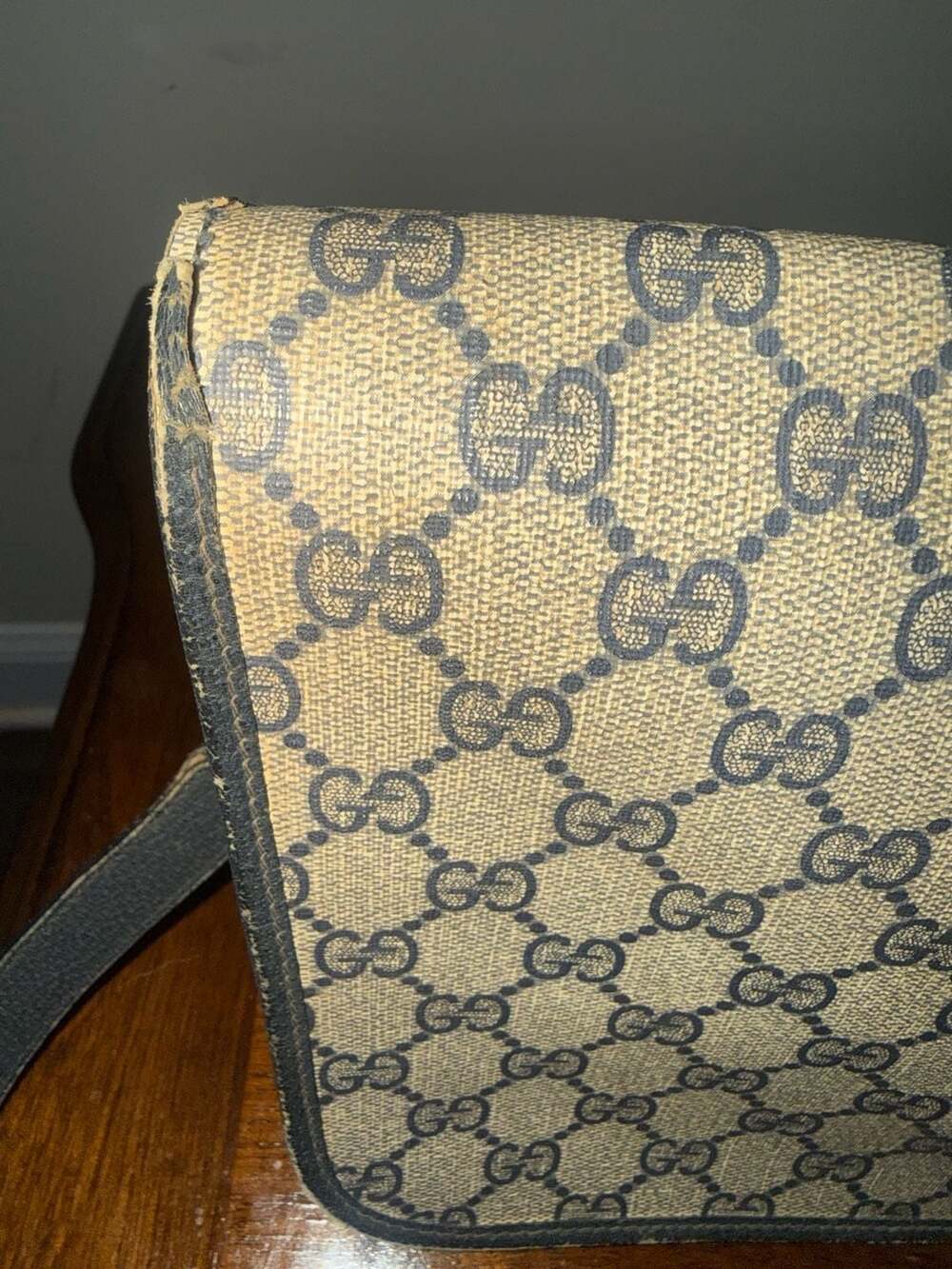 Authentic Vintage Gucci GG Supreme Crossbody Bag Navy Blue Monogram Canvas - Picture 9 of 11